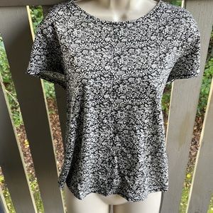 Zara Basic size M shirt